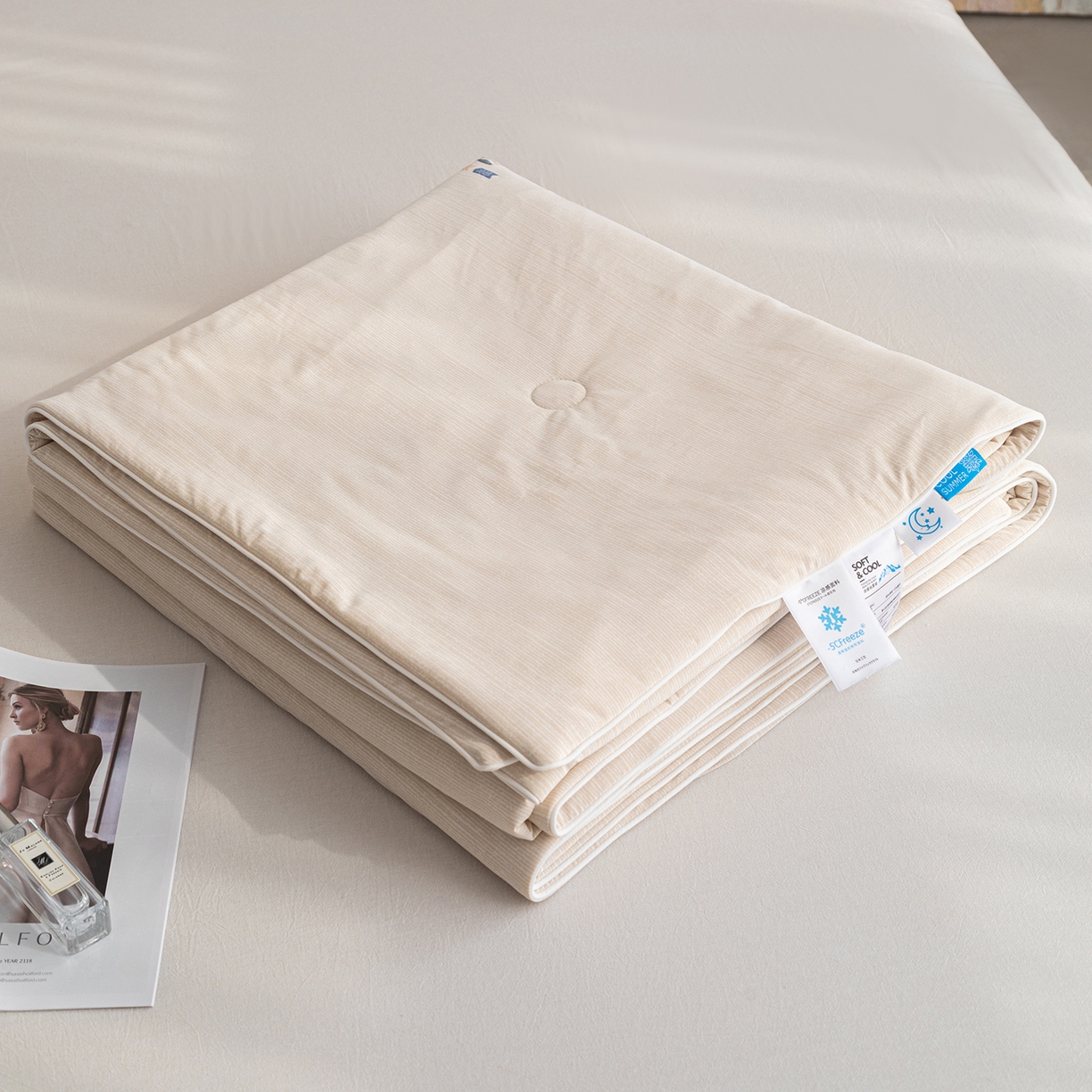 91家纺网 家纺一手货源 找家纺 亿莱鑫 2026春夏新款纯色仿锦氨凉感夏被夏凉被空调被 组合图仅供展示不可下单