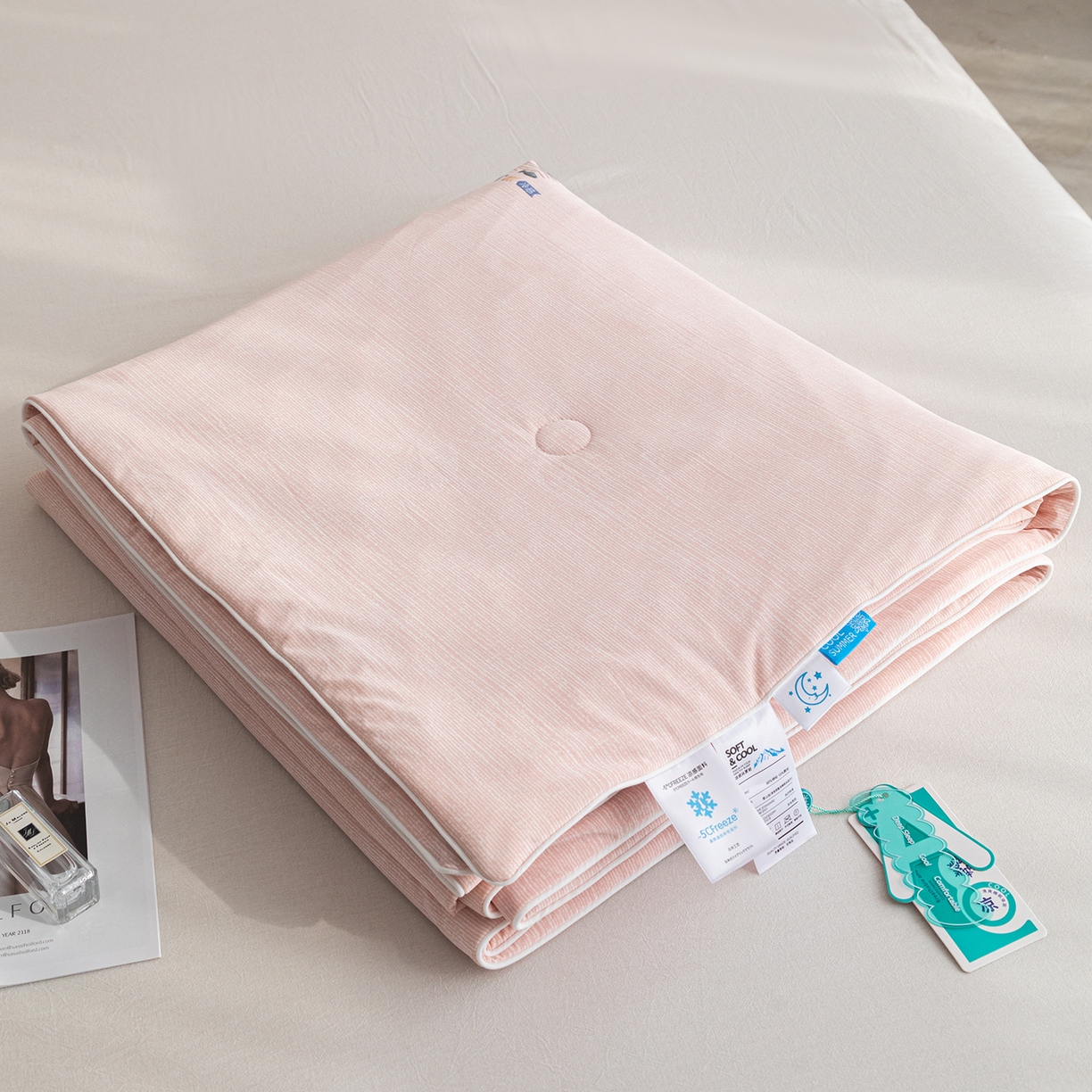 91家纺网 家纺一手货源 找家纺 亿莱鑫 2026春夏新款纯色仿锦氨凉感夏被夏凉被空调被 组合图仅供展示不可下单