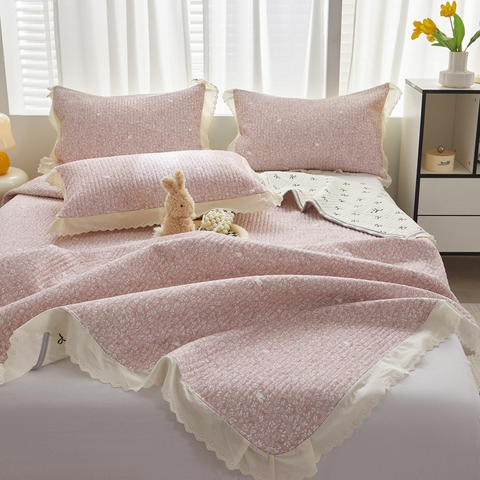 91家纺网 家纺一手货源 找家纺 舒居家纺 2026新款全棉双层纱花边床盖单件床盖单品单床盖 小时光粉