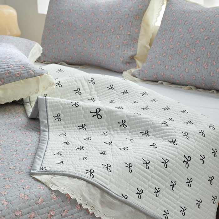 91家纺网 家纺一手货源 找家纺 舒居家纺 2026新款全棉双层纱花边床盖单件床盖单品单床盖 山岚绮梦