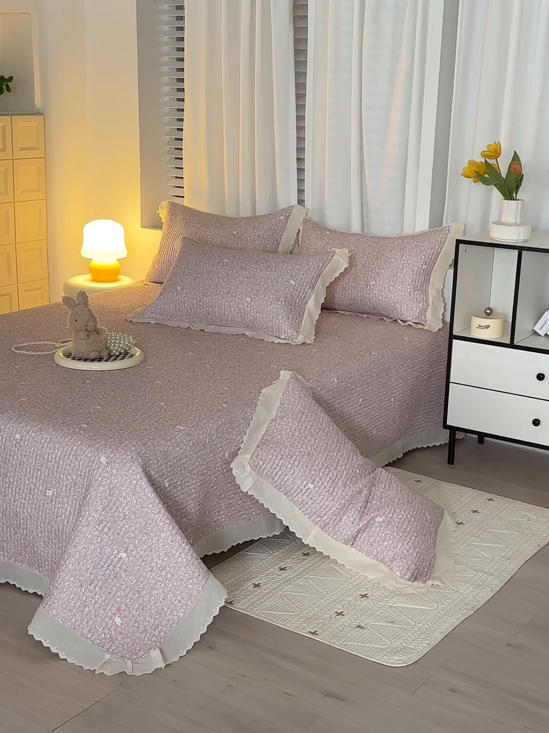 91家纺网 家纺一手货源 找家纺 舒居家纺 2026新款全棉双层纱花边床盖单件床盖单品单床盖 小时光粉