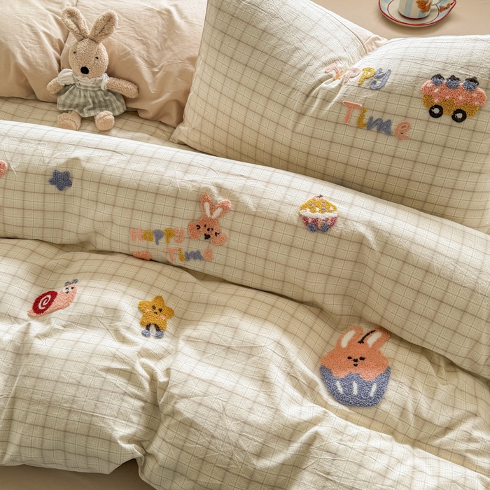 91家纺网 家纺一手货源 找家纺 寐居家纺 2026新款A类色织全棉水洗棉格子毛巾绣四件套系列 格纹兔语