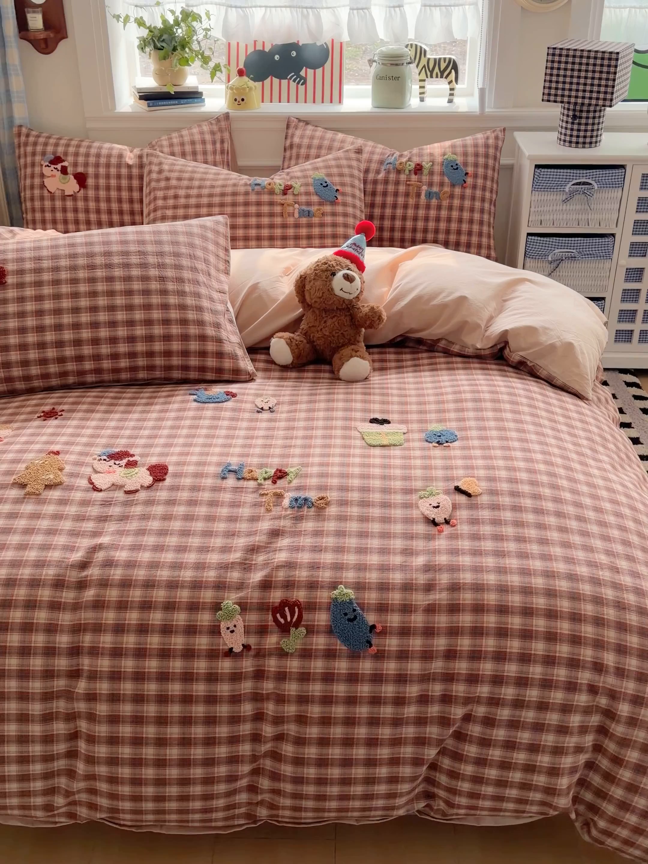 91家纺网 家纺一手货源 找家纺 寐居家纺 2026新款A类色织全棉水洗棉格子毛巾绣四件套系列 马上暴富