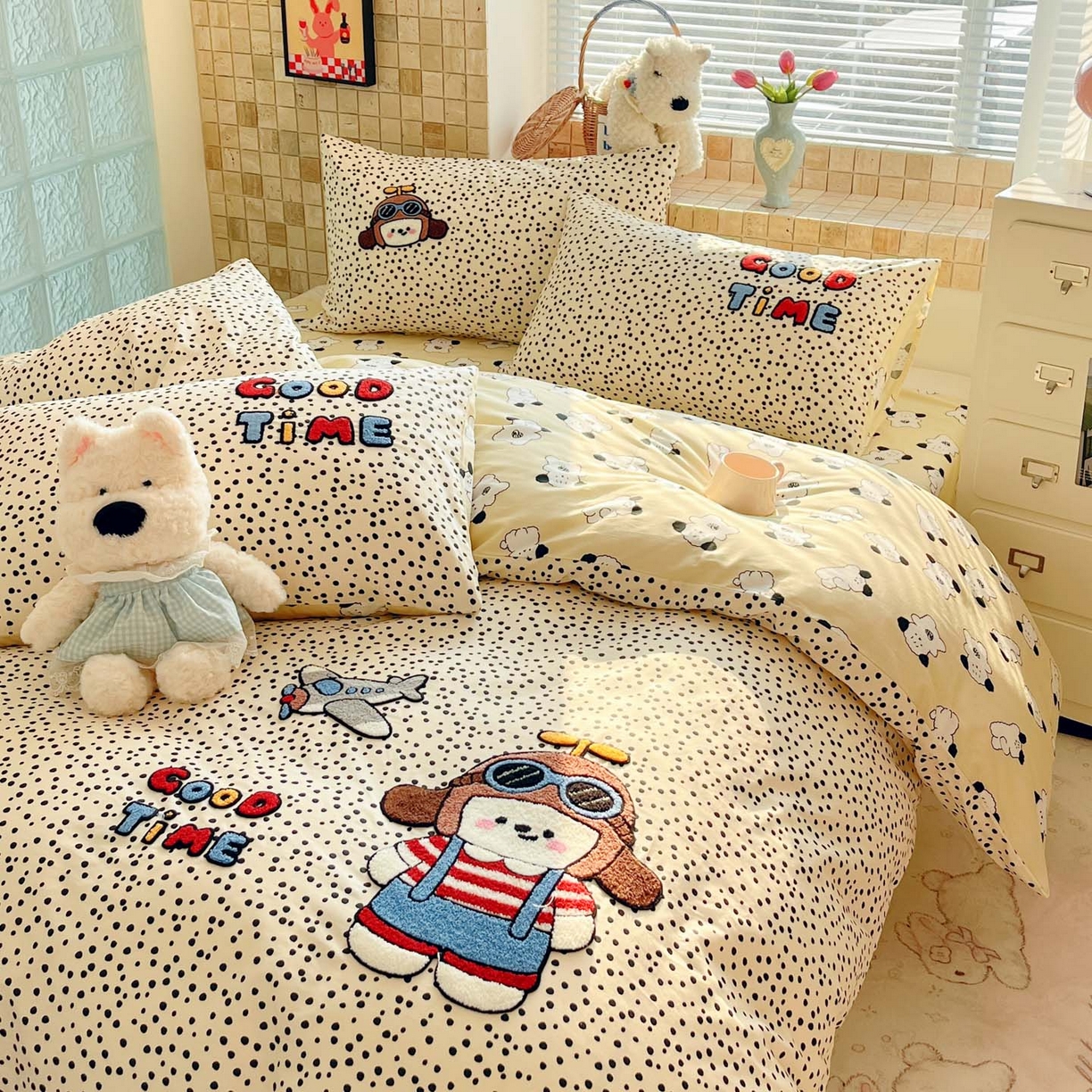 91家纺网 家纺一手货源 找家纺 寐居家纺 2026新款全棉毛巾绣四件套 波点飞侠