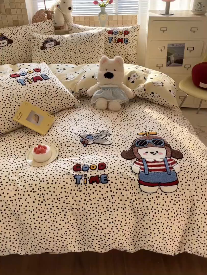 91家纺网 家纺一手货源 找家纺 寐居家纺 2026新款全棉毛巾绣四件套 波点飞侠