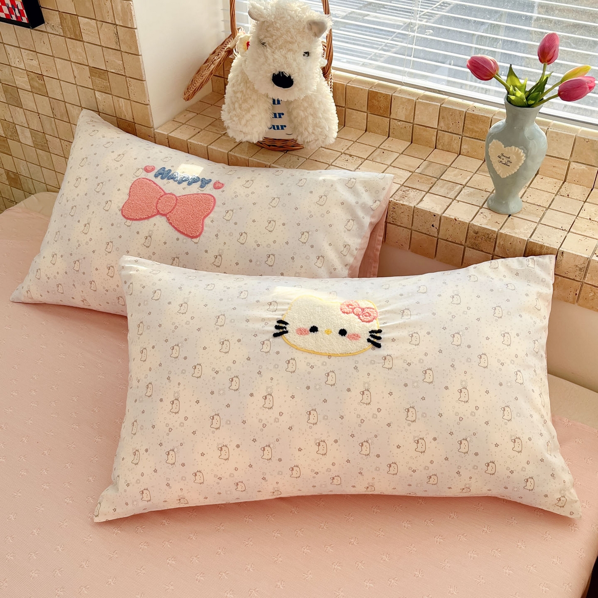 91家纺网 家纺一手货源 找家纺 寐居家纺 2026新款全棉毛巾绣四件套 粉雾kitty