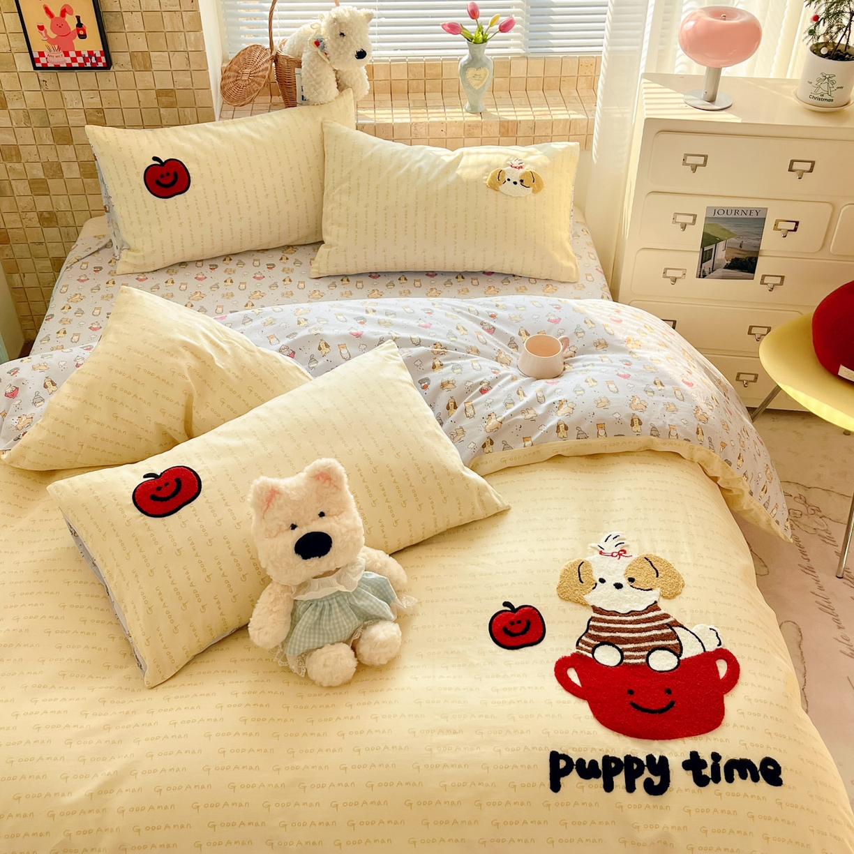 91家纺网 家纺一手货源 找家纺 寐居家纺 2026新款全棉毛巾绣四件套 奶黄茶犬