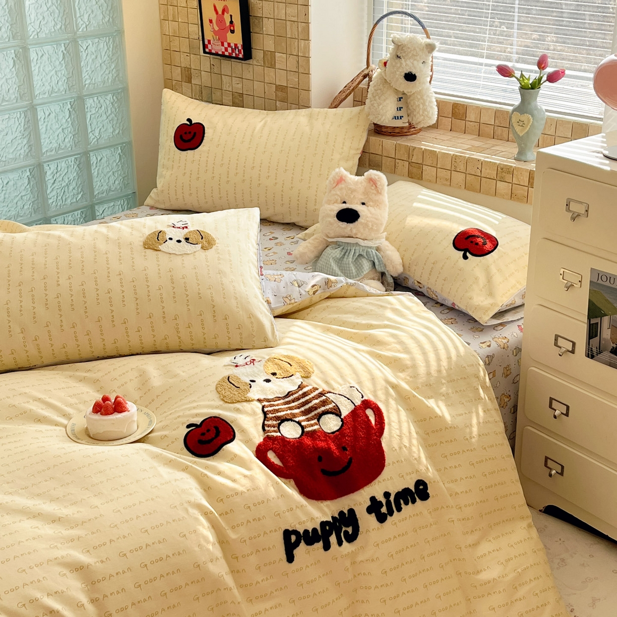 91家纺网 家纺一手货源 找家纺 寐居家纺 2026新款全棉毛巾绣四件套 奶黄茶犬