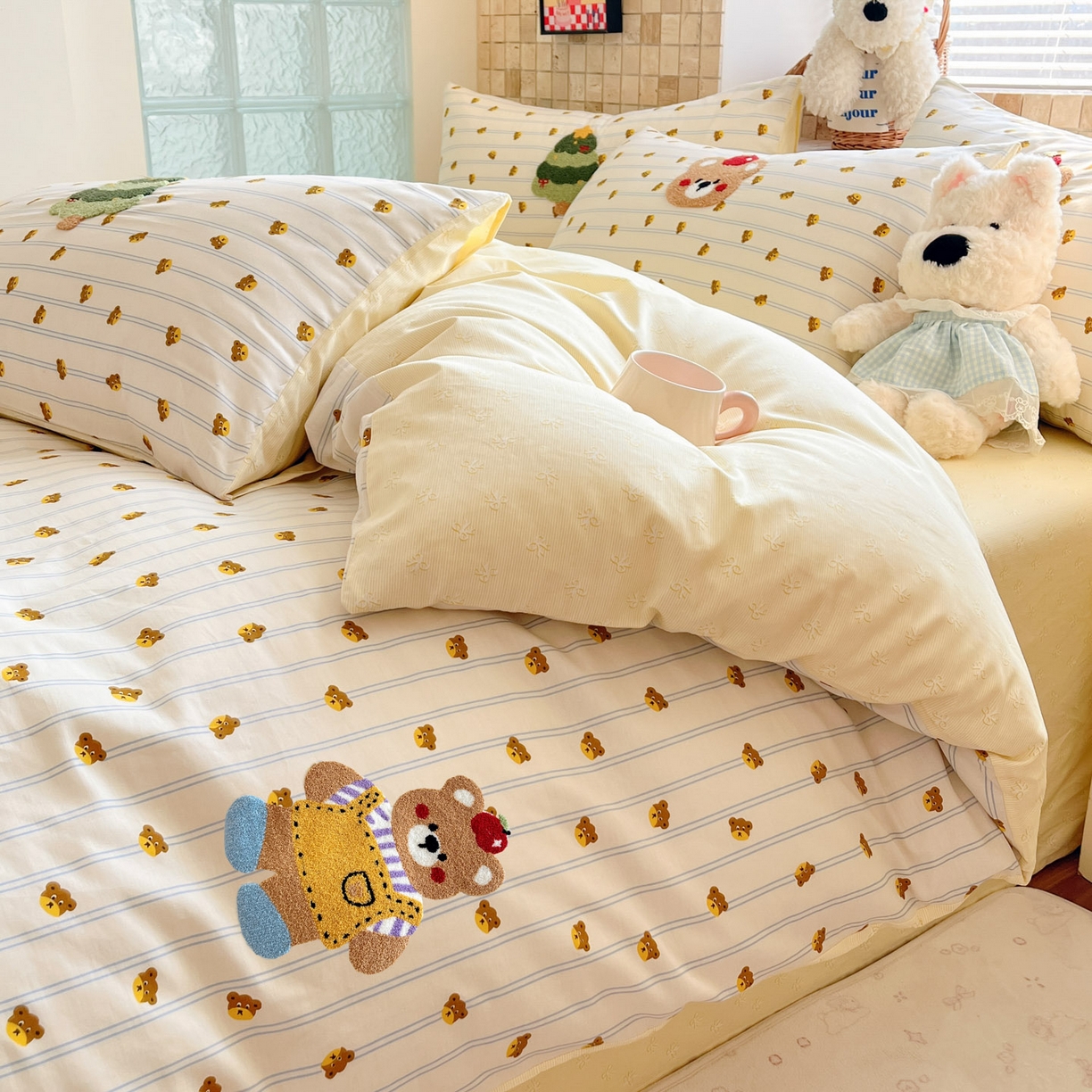 91家纺网 家纺一手货源 找家纺 寐居家纺 2026新款全棉毛巾绣四件套 暖阳熊趣