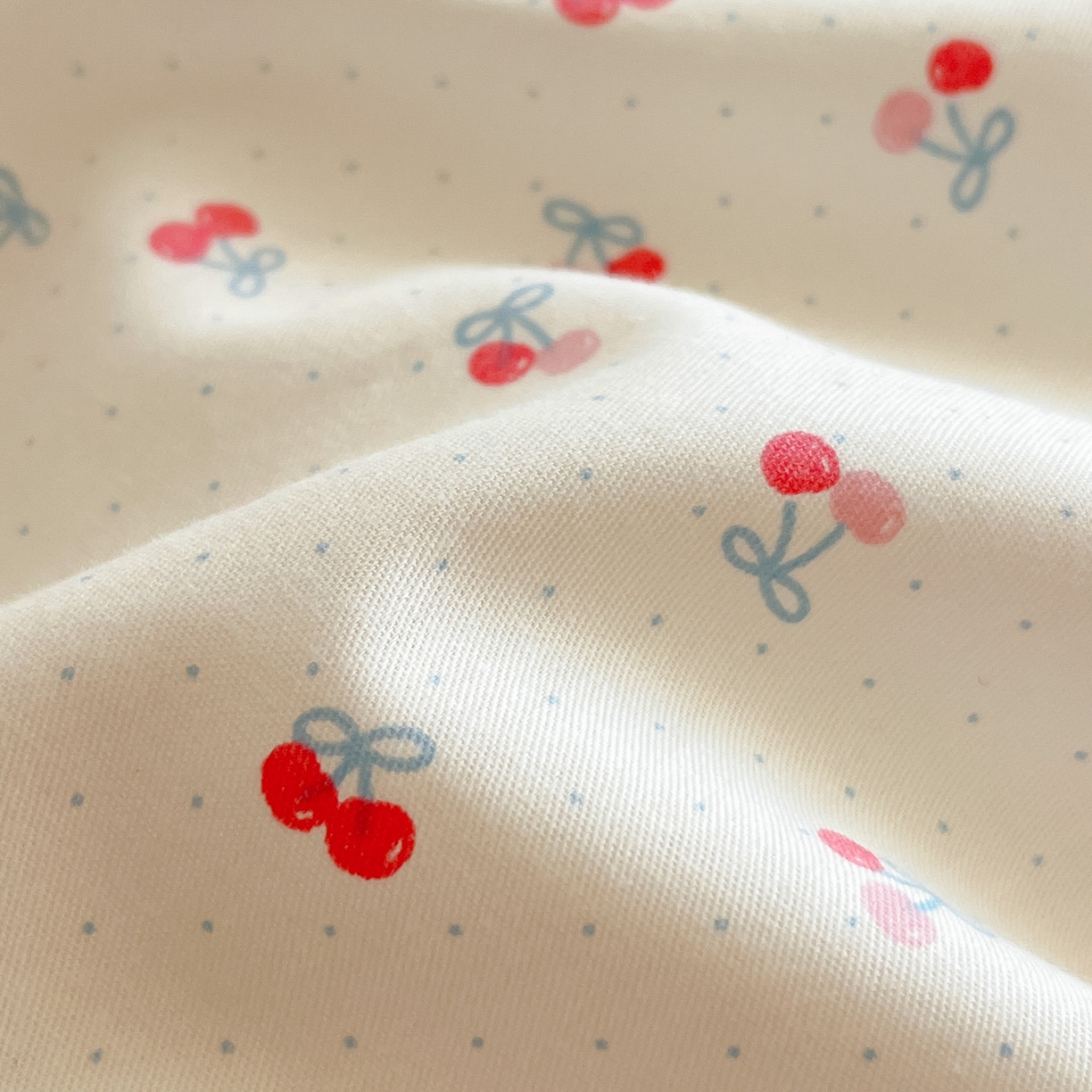 91家纺网 家纺一手货源 找家纺 寐居家纺 2026新款全棉毛巾绣四件套 甜樱蜜友