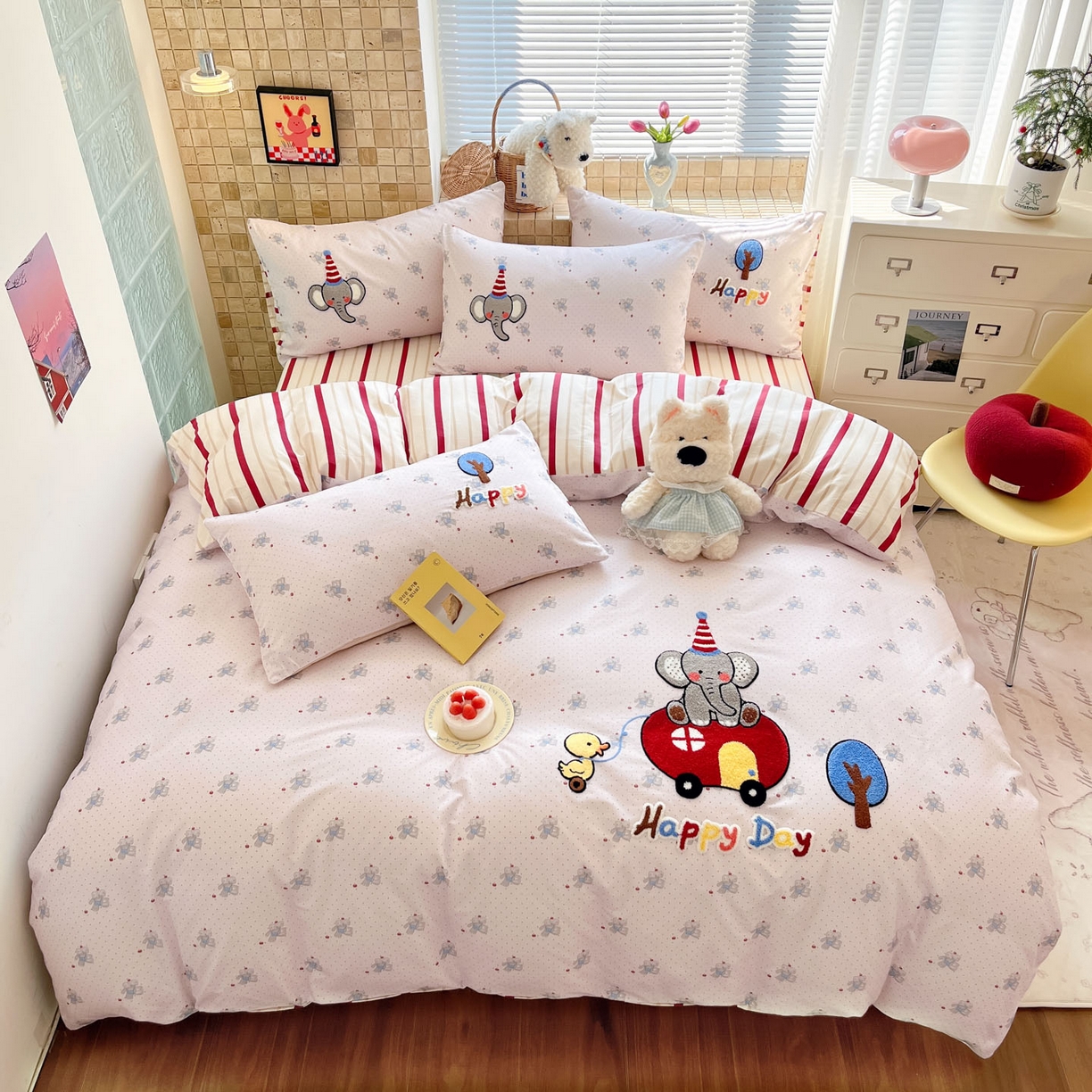 91家纺网 家纺一手货源 找家纺 寐居家纺 2026新款全棉毛巾绣四件套 巡游象仔