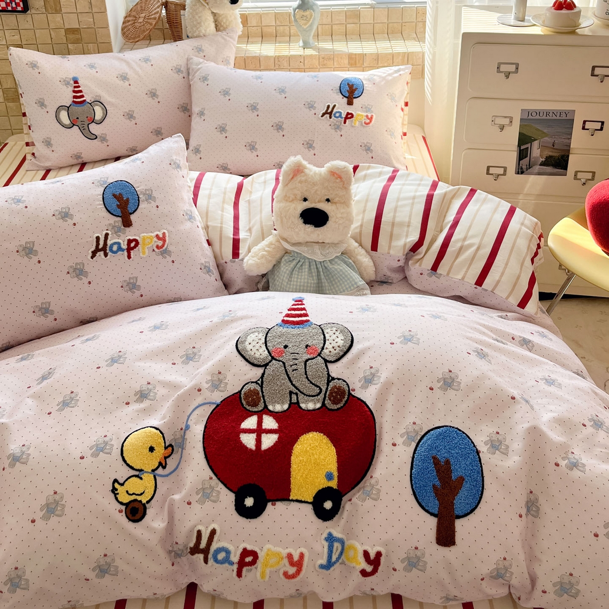 91家纺网 家纺一手货源 找家纺 寐居家纺 2026新款全棉毛巾绣四件套 巡游象仔