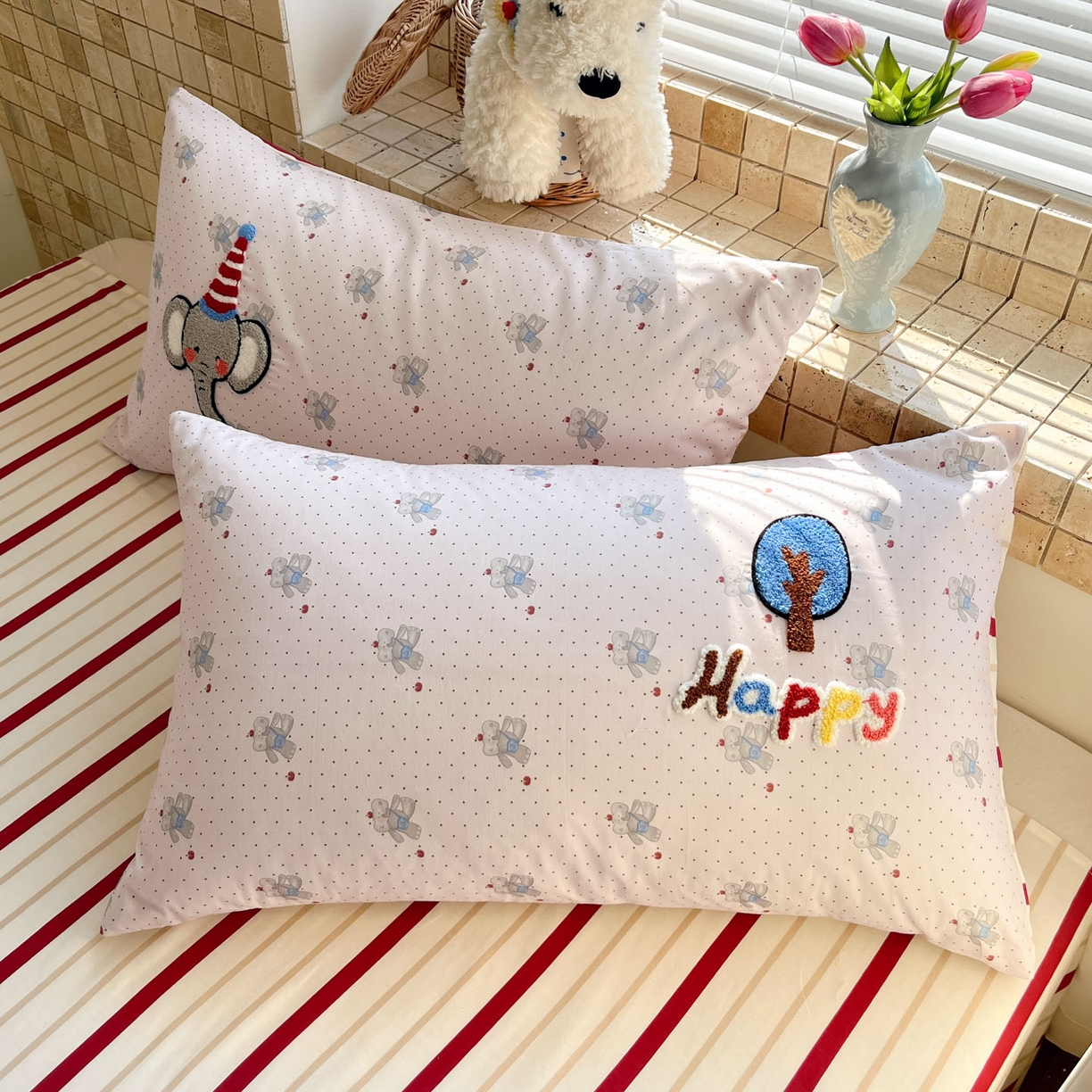 91家纺网 家纺一手货源 找家纺 寐居家纺 2026新款全棉毛巾绣四件套 巡游象仔