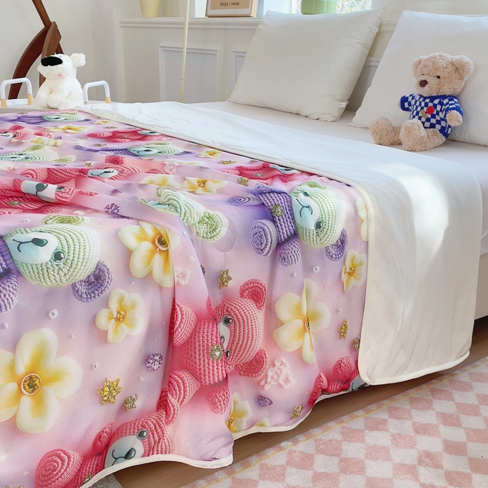 91家纺网 家纺一手货源 找家纺 默忆 2026新款直播热款5D数码凉感冰丝夏被 凯特熊紫