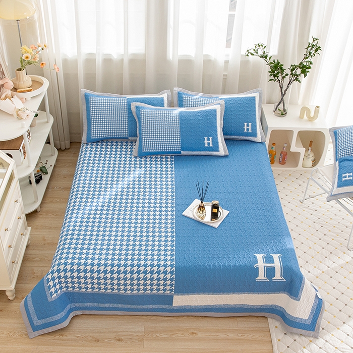 91家纺网 家纺一手货源 找家纺 （总）麦田家纺 2026新款天丝绸大版数码印花单床盖床盖单件