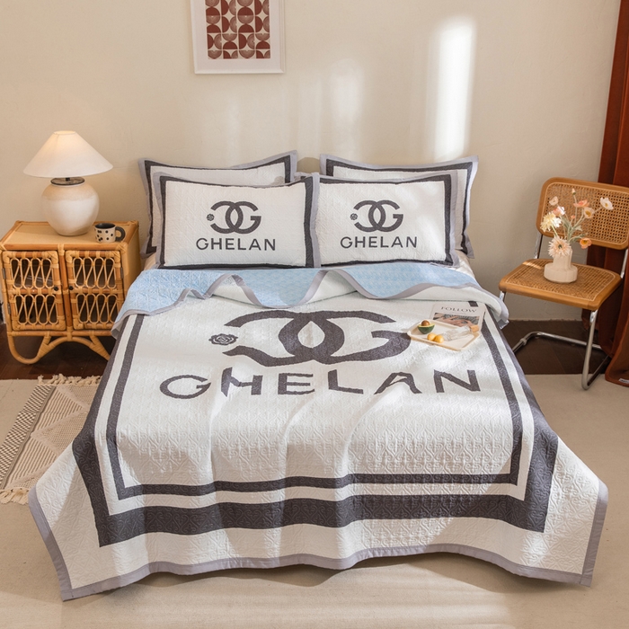 91家纺网 家纺一手货源 找家纺 麦田家纺 2026新款天丝绸大版数码印花单床盖床盖单件 香奈儿