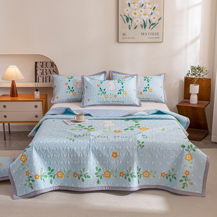 91家纺网 家纺一手货源 找家纺 麦田家纺 2026新款天丝绸大版数码印花单床盖床盖单件 快乐小兔-蓝