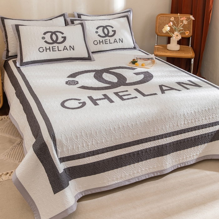 91家纺网 家纺一手货源 找家纺 麦田家纺 2026新款天丝绸大版数码印花单床盖床盖单件 香奈儿