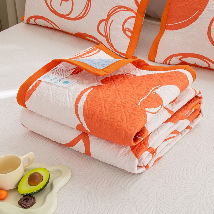 91家纺网 家纺一手货源 找家纺 麦田家纺 2026新款天丝绸大版数码印花单床盖床盖单件 小熊比尔-亮橘