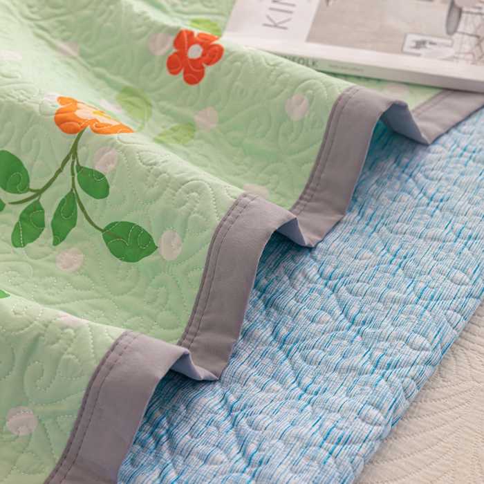 91家纺网 家纺一手货源 找家纺 麦田家纺 2026新款天丝绸大版数码印花单床盖床盖单件 快乐小兔-绿