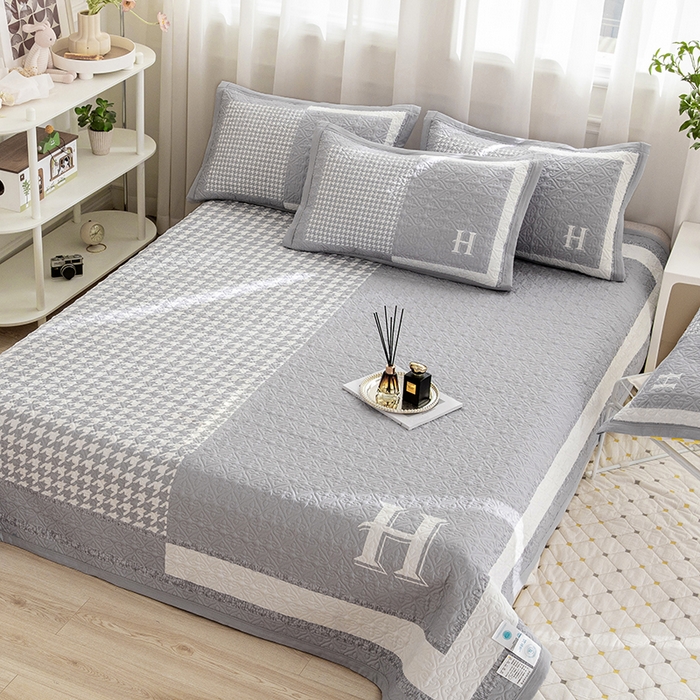 91家纺网 家纺一手货源 找家纺 麦田家纺 2026新款天丝绸大版数码印花单床盖床盖单件 千鸟格H-云灰色