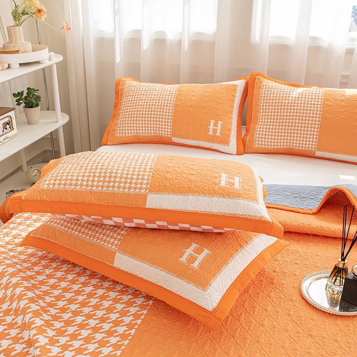 91家纺网 家纺一手货源 找家纺 麦田家纺 2026新款天丝绸大版数码印花单床盖床盖单件 千鸟格H-奶油橘