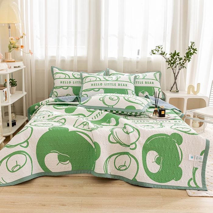 91家纺网 家纺一手货源 找家纺 麦田家纺 2026新款天丝绸大版数码印花单床盖床盖单件 小熊比尔-绿