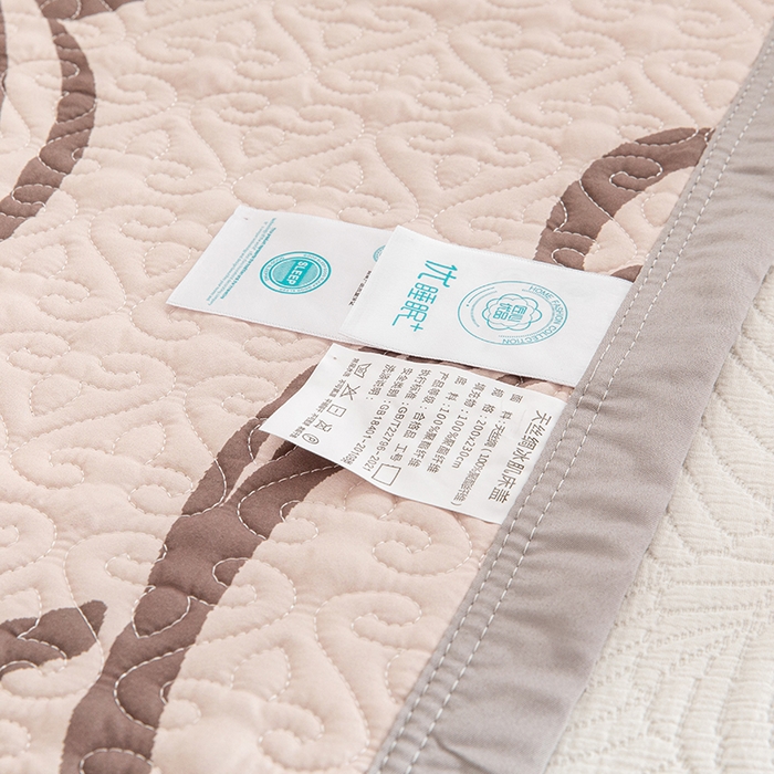 91家纺网 家纺一手货源 找家纺 麦田家纺 2026新款天丝绸大版数码印花单床盖床盖单件 小熊比尔-咖