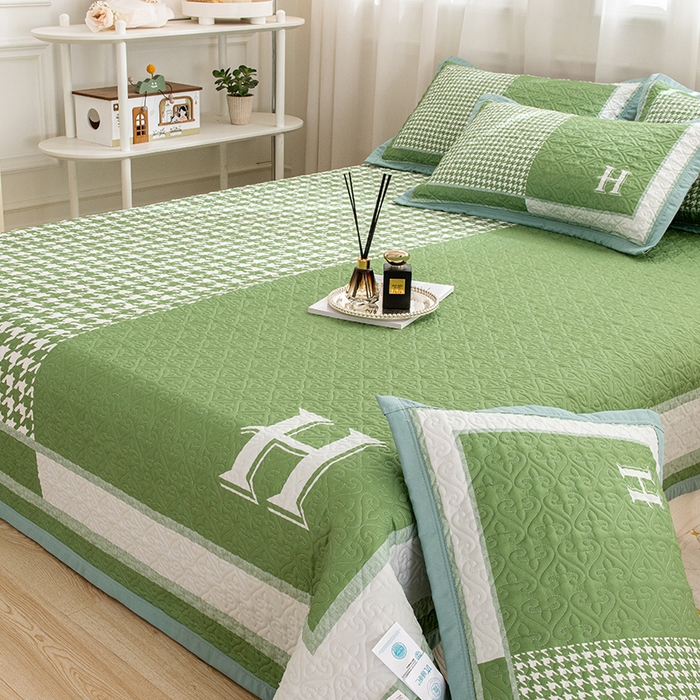 91家纺网 家纺一手货源 找家纺 麦田家纺 2026新款天丝绸大版数码印花单床盖床盖单件 千鸟格H-气泡绿