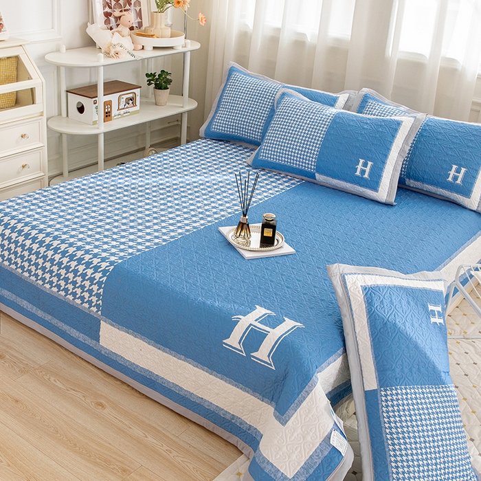 91家纺网 家纺一手货源 找家纺 麦田家纺 2026新款天丝绸大版数码印花单床盖床盖单件 千鸟格H-天空蓝