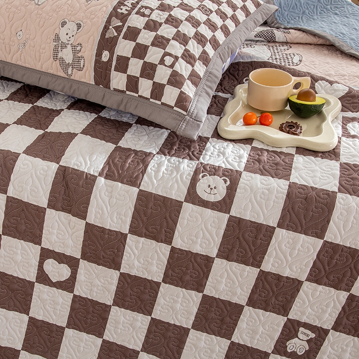 91家纺网 家纺一手货源 找家纺 麦田家纺 2026新款天丝绸大版数码印花单床盖床盖单件 潮流熊-咖