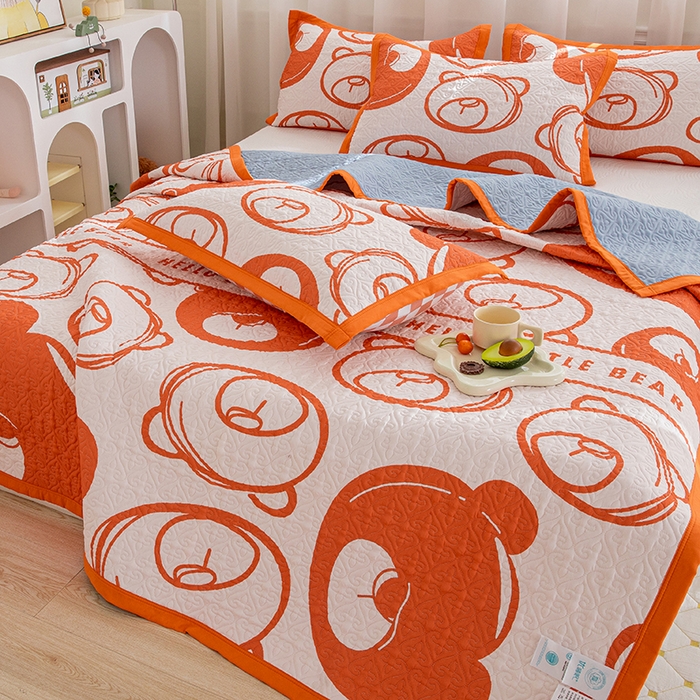 91家纺网 家纺一手货源 找家纺 麦田家纺 2026新款天丝绸大版数码印花单床盖床盖单件 小熊比尔-亮橘
