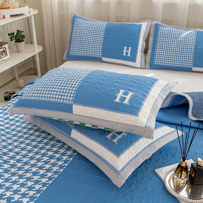 91家纺网 家纺一手货源 找家纺 麦田家纺 2026新款天丝绸大版数码印花单床盖床盖单件 千鸟格H-天空蓝
