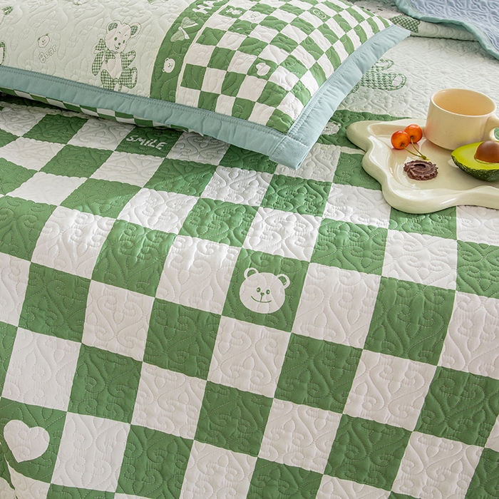 91家纺网 家纺一手货源 找家纺 麦田家纺 2026新款天丝绸大版数码印花单床盖床盖单件 潮流熊-绿