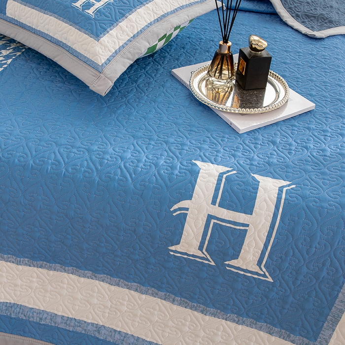 91家纺网 家纺一手货源 找家纺 麦田家纺 2026新款天丝绸大版数码印花单床盖床盖单件 千鸟格H-天空蓝