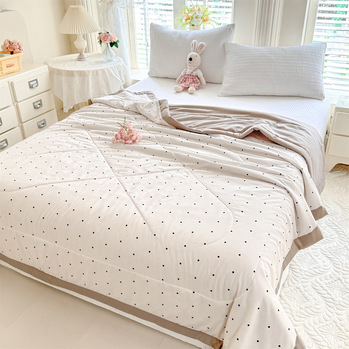 91家纺网 家纺一手货源 找家纺 优贝家纺 2026新款水洗棉云朵棉双层纱手包边抗菌夏凉被空调被 被子被芯 奶咖波点