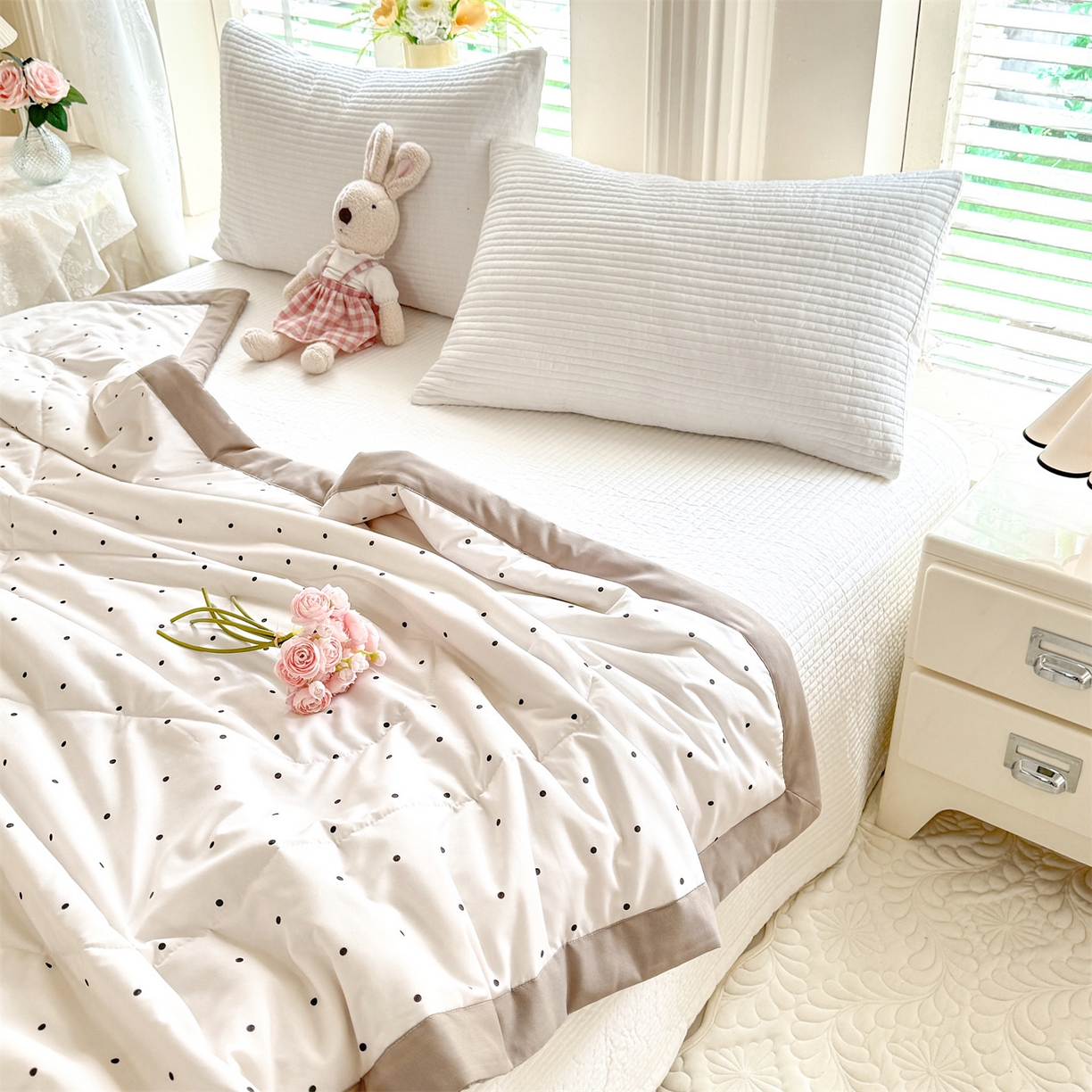 91家纺网 家纺一手货源 找家纺 优贝家纺 2026新款水洗棉云朵棉双层纱手包边抗菌夏凉被空调被 被子被芯 奶咖波点