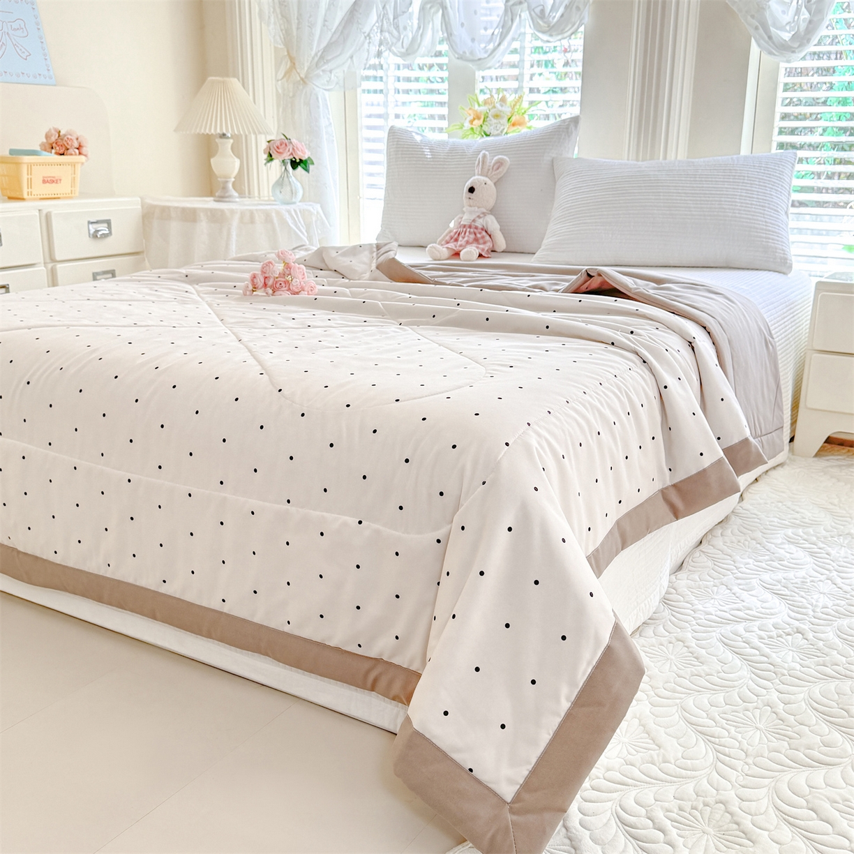 91家纺网 家纺一手货源 找家纺 优贝家纺 2026新款水洗棉云朵棉双层纱手包边抗菌夏凉被空调被 被子被芯 奶咖波点