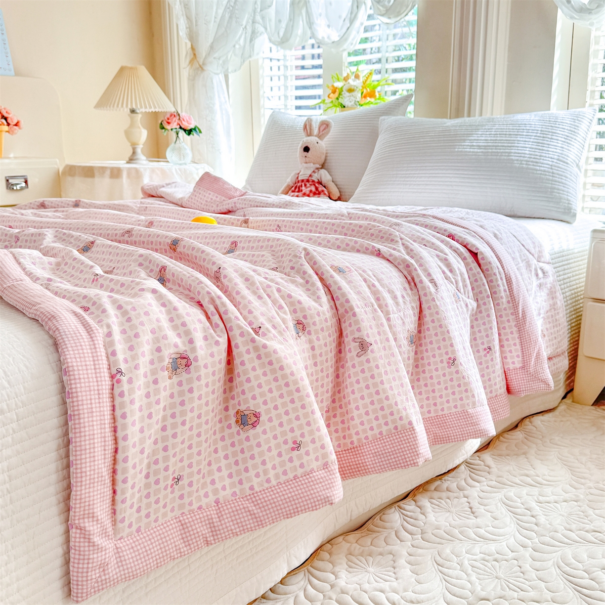 91家纺网 家纺一手货源 找家纺 优贝家纺 2026新款水洗棉云朵棉双层纱手包边抗菌夏凉被空调被 被子被芯 春日萌兔