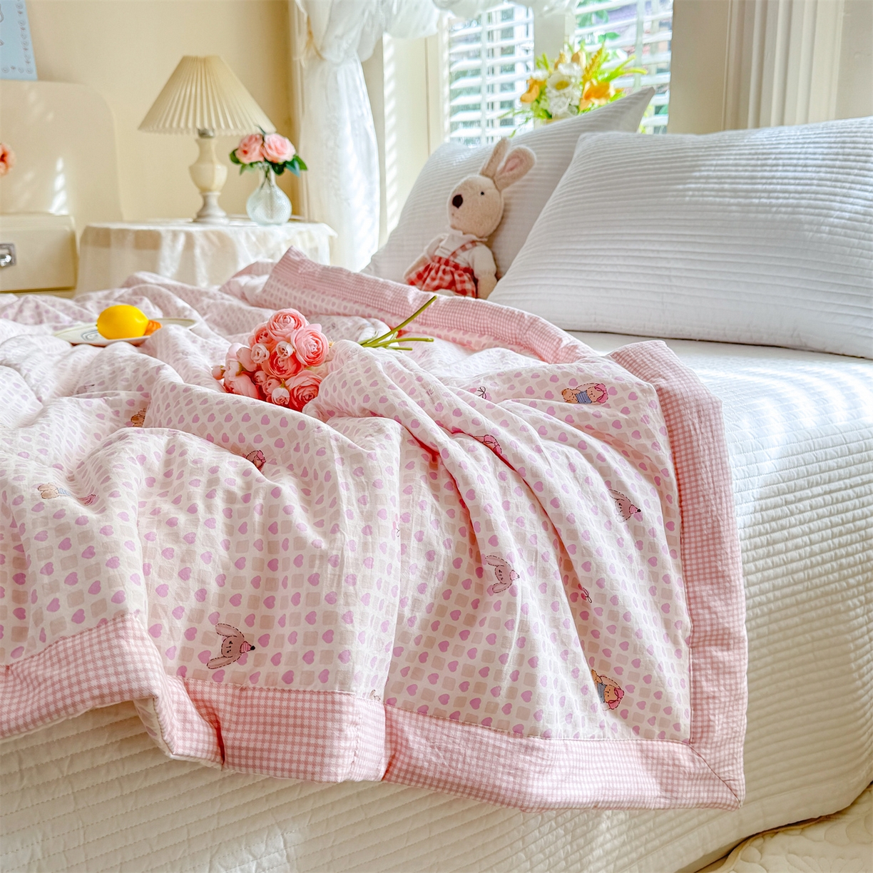 91家纺网 家纺一手货源 找家纺 优贝家纺 2026新款水洗棉云朵棉双层纱手包边抗菌夏凉被空调被 被子被芯 春日萌兔