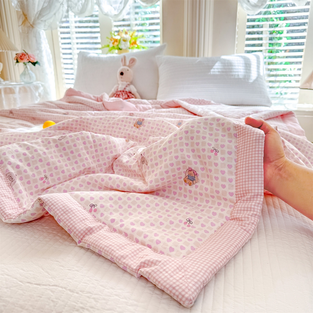 91家纺网 家纺一手货源 找家纺 优贝家纺 2026新款水洗棉云朵棉双层纱手包边抗菌夏凉被空调被 被子被芯 春日萌兔