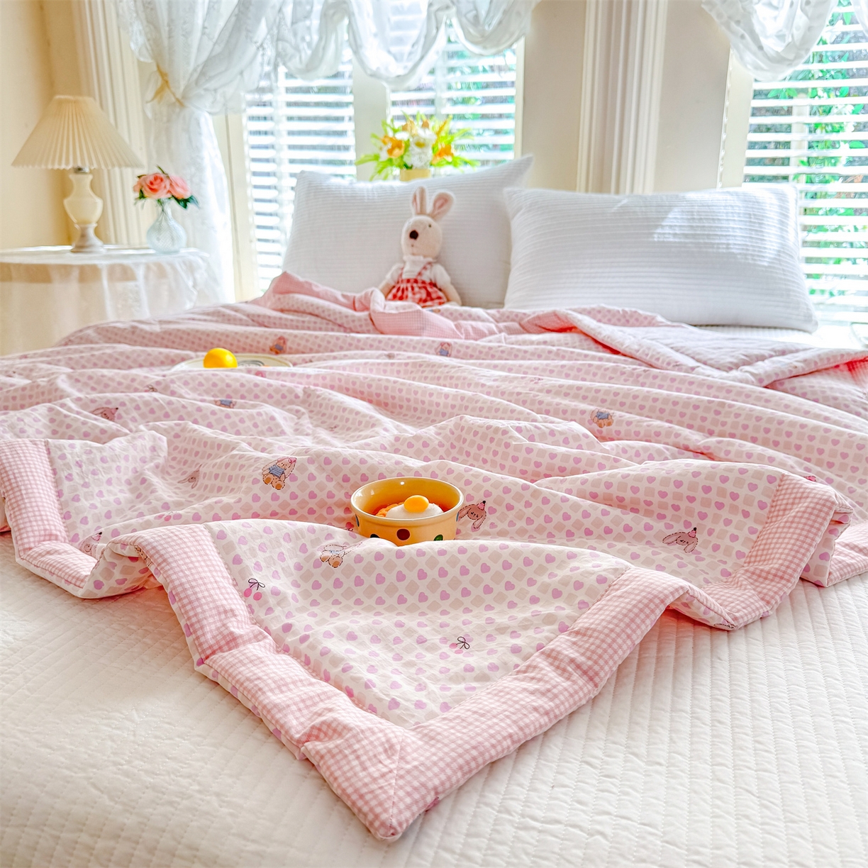 91家纺网 家纺一手货源 找家纺 优贝家纺 2026新款水洗棉云朵棉双层纱手包边抗菌夏凉被空调被 被子被芯 春日萌兔