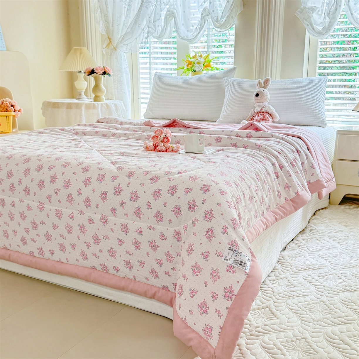 91家纺网 家纺一手货源 找家纺 优贝家纺 2026新款水洗棉云朵棉双层纱手包边抗菌夏凉被空调被 被子被芯 花间梦