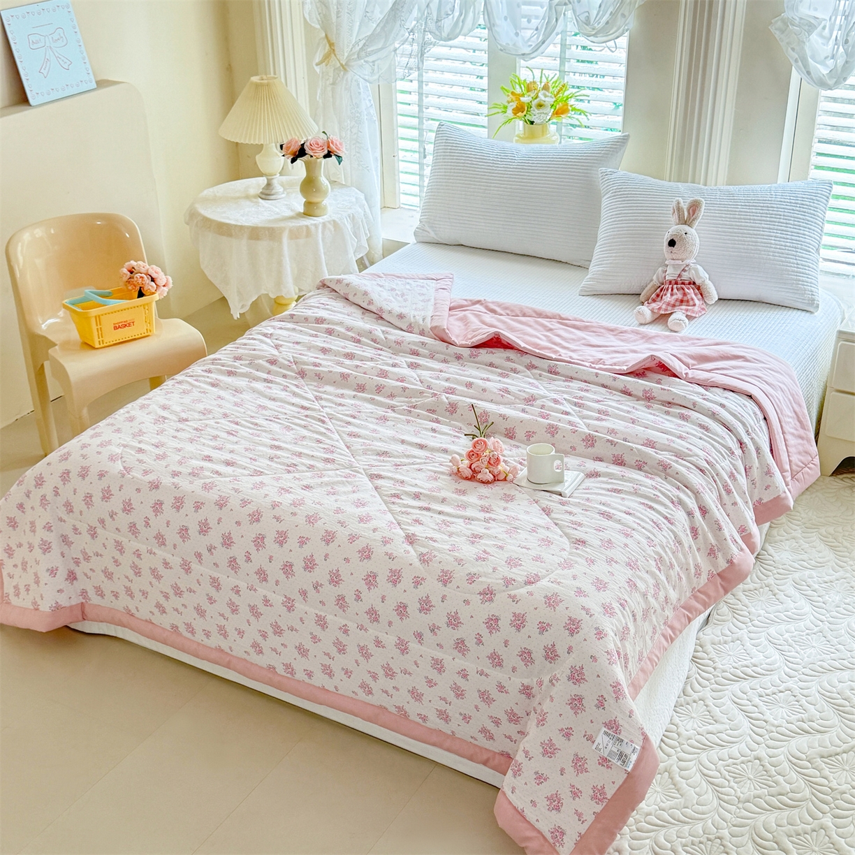 91家纺网 家纺一手货源 找家纺 优贝家纺 2026新款水洗棉云朵棉双层纱手包边抗菌夏凉被空调被 被子被芯 花间梦