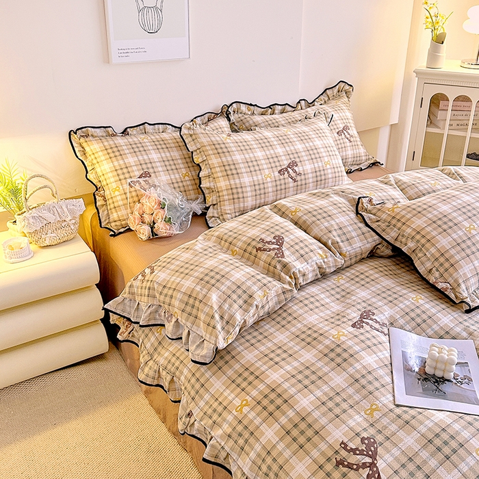 91家纺网 家纺一手货源 找家纺 绘萱家居 2026直播爆款云感皱皱纱双层纱皱皱棉花边四件套印花水洗棉 蝴蝶结-咖