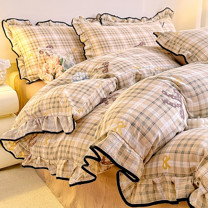 91家纺网 家纺一手货源 找家纺 绘萱家居 2026直播爆款云感皱皱纱双层纱皱皱棉花边四件套印花水洗棉 蝴蝶结-咖