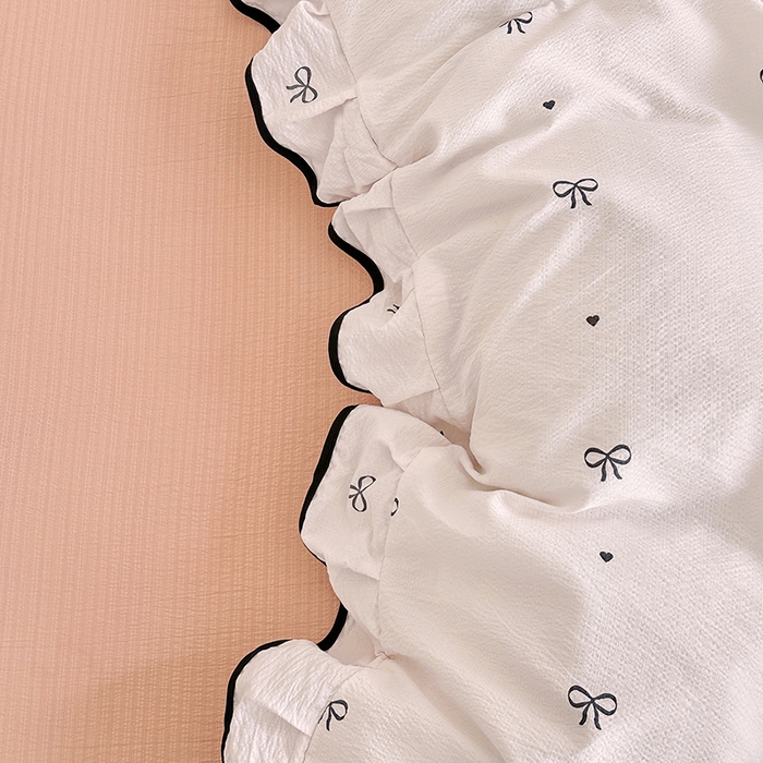 91家纺网 家纺一手货源 找家纺 绘萱家居 2026直播爆款云感皱皱纱双层纱皱皱棉花边四件套印花水洗棉 蝴蝶恋-粉