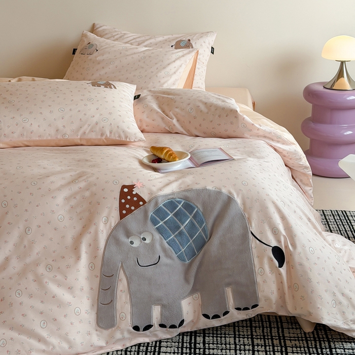 91家纺网 家纺一手货源 找家纺 （总）卡姿家纺 2026春夏全棉萌趣气质大贴布系列四件套— 第二季