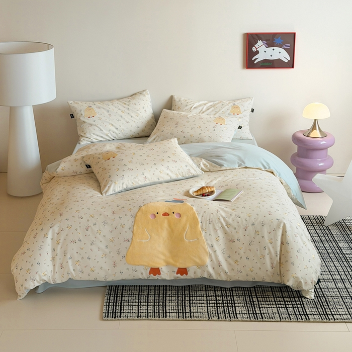 91家纺网 家纺一手货源 找家纺 卡姿家纺 2026春夏全棉萌趣气质大贴布系列四件套— 第二季 小萌鸡