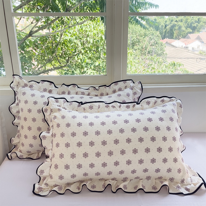 91家纺网 家纺一手货源 找家纺 绘萱家居 2026直播爆款云感皱皱纱双层纱皱皱棉花边四件套印花水洗棉 花禧-紫